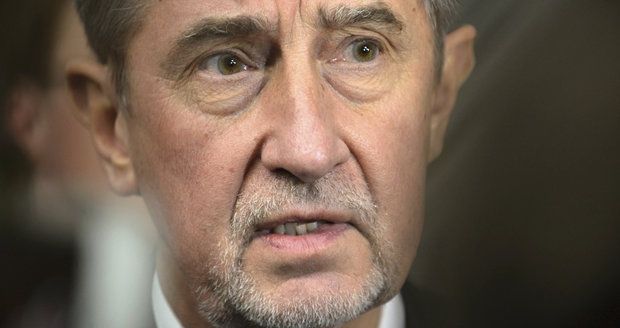 Česko po otravě exšpiona vyhostí tři ruské diplomaty. A Babiš zuří