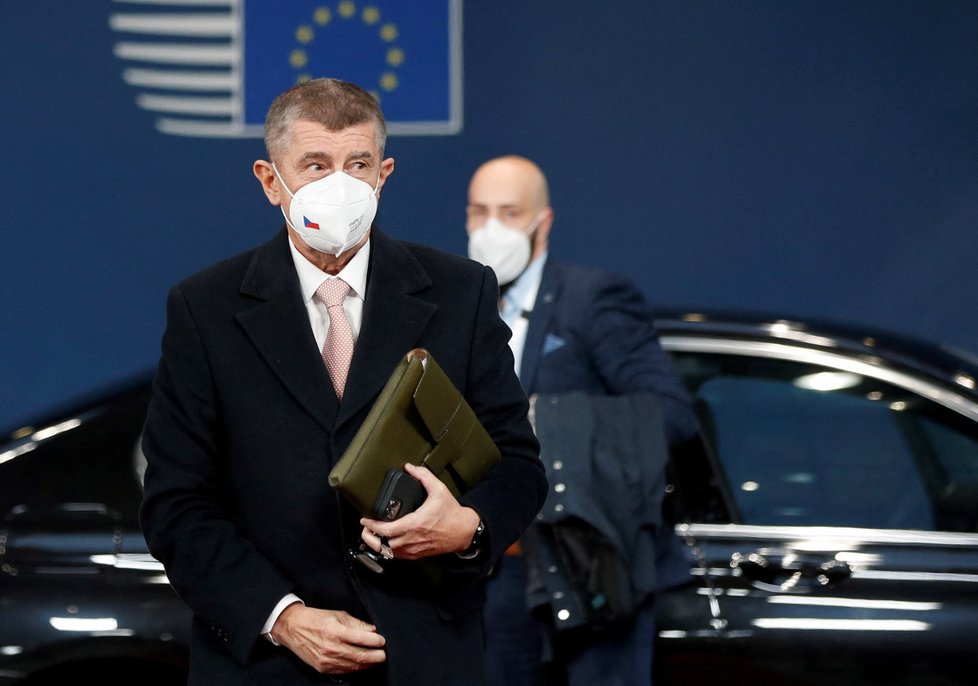 Bývalý premiér Andrej Babiš na summitu v Bruselu (15.12.2021)