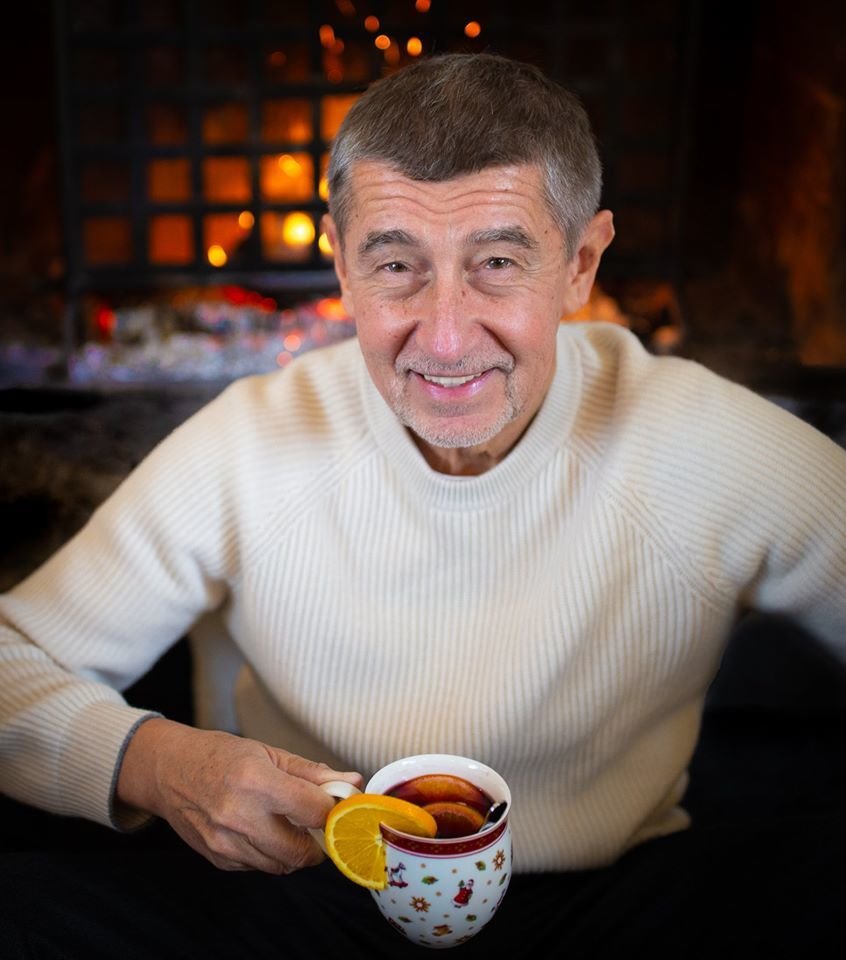 Premiér Andrej Babiš přidal na facebook fotografii se svařákem (8. 12. 2019).