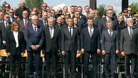 Tryzna v Terezíně: Andrej Babiš, Tomio Okamura, Miloš Vystrčil a Petr Pavel vedle sebe (17.5.2026)