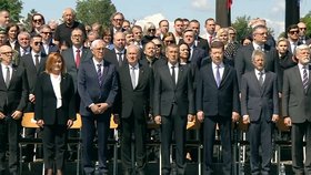 Tryzna v Terezíně: Andrej Babiš, Tomio Okamura, Miloš Vystrčil a Petr Pavel vedle sebe (17.5.2026)