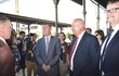 Andrej Babiš se svým kabinetem v Ústeckém kraji: Prohlídli si železniční stanici Teplice (14.5.2018)