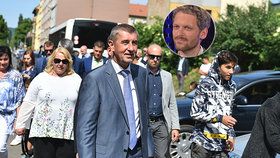 Štěpán Ripka z Platformy pro sociální bydlení kritizuje projekt Výstavba, který hájí Babiš s Dostálovou.