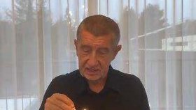 Andrej Babiš (ANO) při zapalování adventní svíčky (30.11.2025)