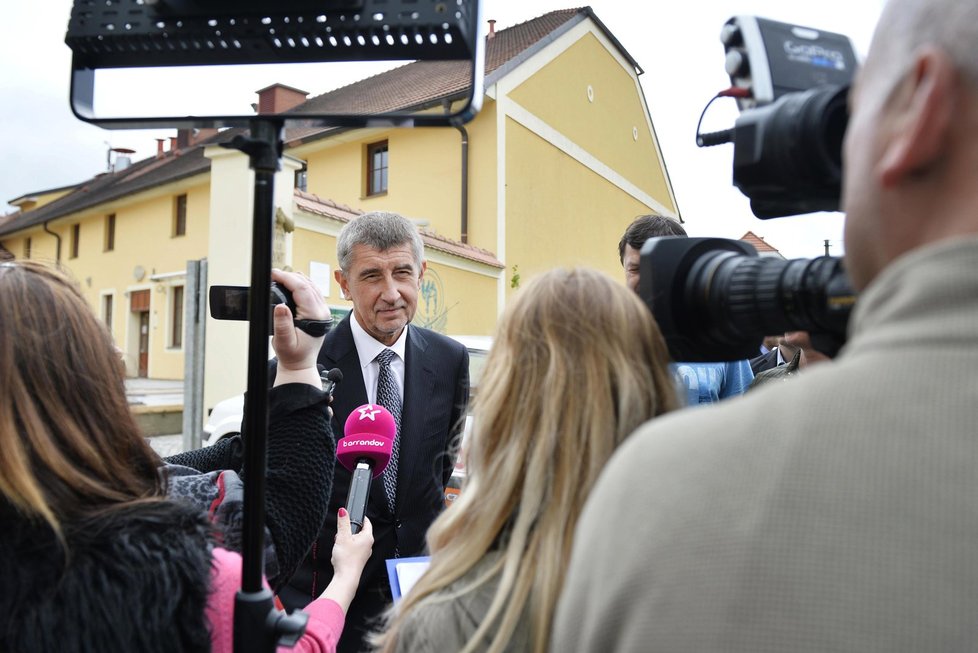 Vicepremiér Andrej Babiš na tiskové konferenci v Plzni