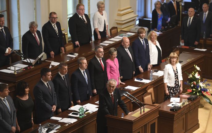 Babišova druhá vláda požádala 11.7.2018 o důvěru poslance. Zastal se jí i Miloš Zeman