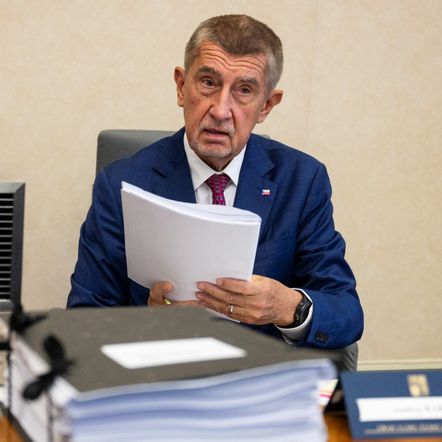 Stopka ratifikaci Istanbulské úmluvy? Vláda jen pokračuje v zašlapávání lidsko-právních oblastí Stopka ratifikaci Istanbulské úmluvy? Vláda jen pokračuje v zašlapávání lidsko-právních oblastí