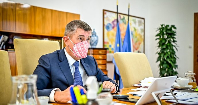 Premiér Andrej Babiš (ANO) na jednání vlády