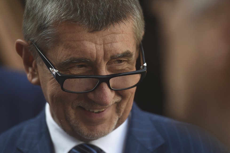 Premiér Andrej Babiš podle mluvčího ČSSD odsunul páteční schůzku.