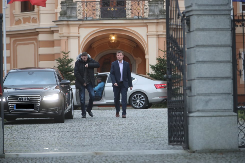 Neformální výjezdní zasedání Babišovy vlády na zámku Štiřín: Ministr zahraničí Tomáš Petříček (9. 12. 2018)