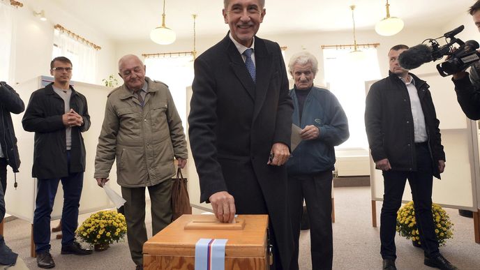 Vicepremiér Andrej Babiš při hlasování