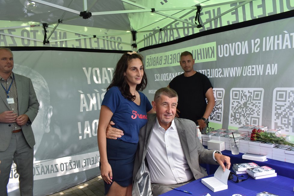 Premiér a šéf ANO Andrej Babiš během kampaně zavítal i do Chomutova a Jirkova (16.8.2021).