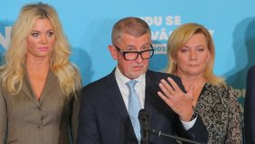 Lídr hnutí ANO Andrej Babiš na tiskové konferenci po skončení voleb do Poslanecké sněmovny (9. října 2021)