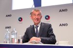 Babiš chce být znovu šéfem ANO, ČSSD hodlá zvednout   ze dna sedm kandidátů a volby u Okamury