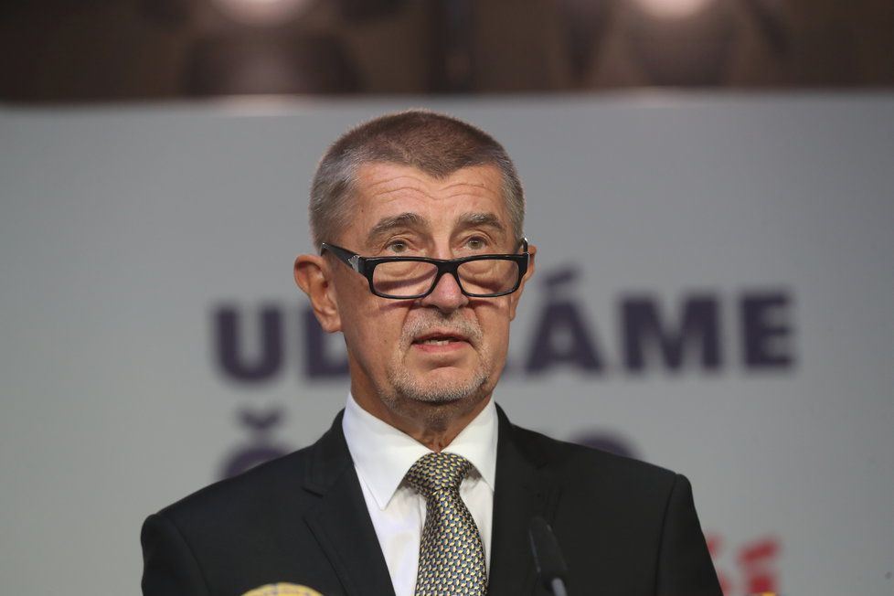 Premiér Andrej Babiš (ANO) odmítá, že by nechal svého syna unést. Podle něj odjel dobrovolně. A je nemocný.