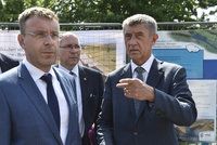 „Protestují kvůli vylhaným věcem,“ zuří Babiš po demonstracích. S organizátory si nemá co říct