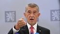 Premiér Andrej Babiš (ANO) před odletem na summit V4 (10.9.2026) Premiér Andrej Babiš (ANO) před odletem na summit V4 (10.9.2026)