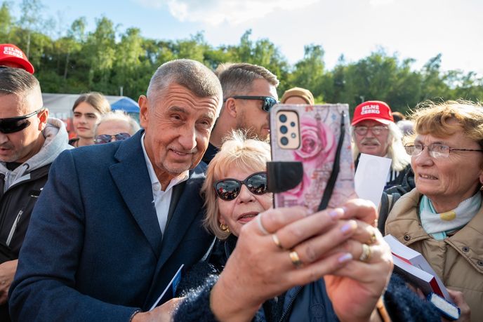 Pokud vláda do valorizace nezasáhne, zvýší se od ledna 2027 průměrný důchod jen asi o 300 korun, nejméně za posledních deset let. Pokud vláda do valorizace nezasáhne, zvýší se od ledna 2027 průměrný důchod jen asi o 300 korun, nejméně za posledních deset let.