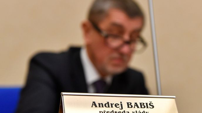 Premiér Andrej Babiš na tiskové konferenci po jednání vlády