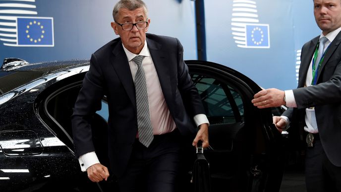 Premiér Andrej Babiš přijíždí na summit v Bruselu (29. května 2019)