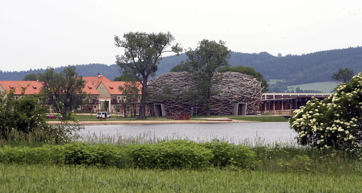 Farma Čapí hnízdo u Olbramovic.