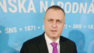 Šéf slovenské strany SNS Danko odstupil z prezidentských voleb. Podpořil Harabina