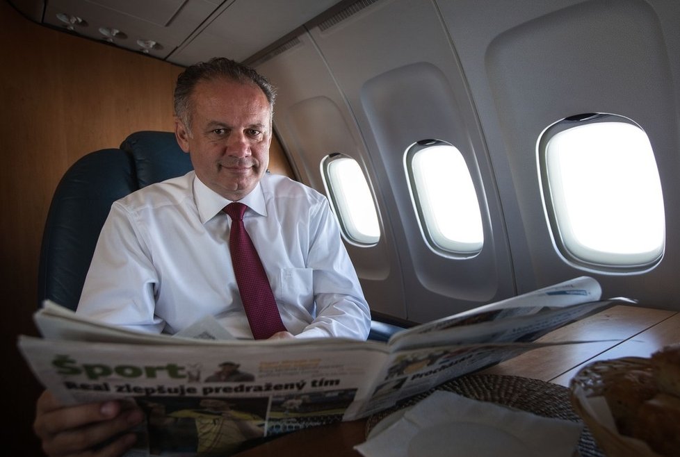 Slovenský prezident Andrej Kiska v letadle