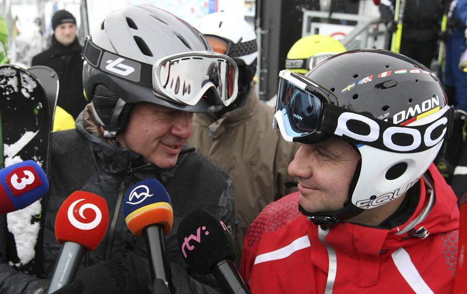 Polský prezident Andrzej Duda a slovenský prezident Andrej Kiska na lyžích ve Vysokých Tatrách