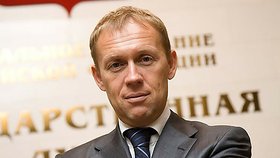 Razie u ruského politika: Kvůli synovi? „Napráskal“ ho i poslanec podezřelý z otravy Litviněnka
