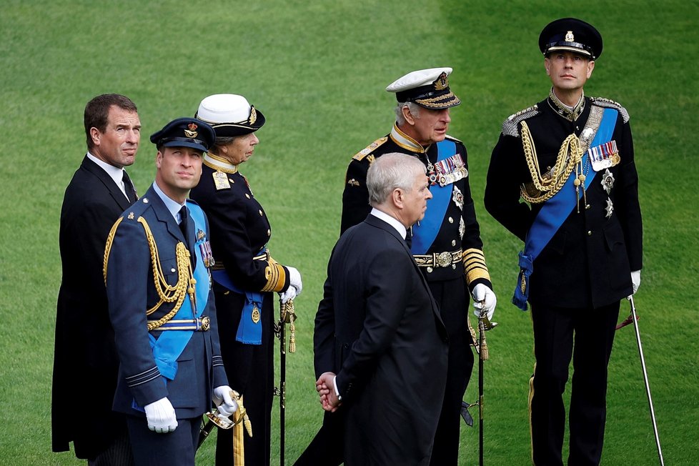 Princ Edward na pohřbu královny Alžběty II.