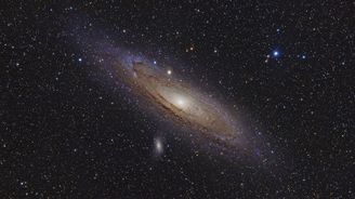 Sousední galaxie v Andromedě v minulosti „snědla“ velkou galaxii