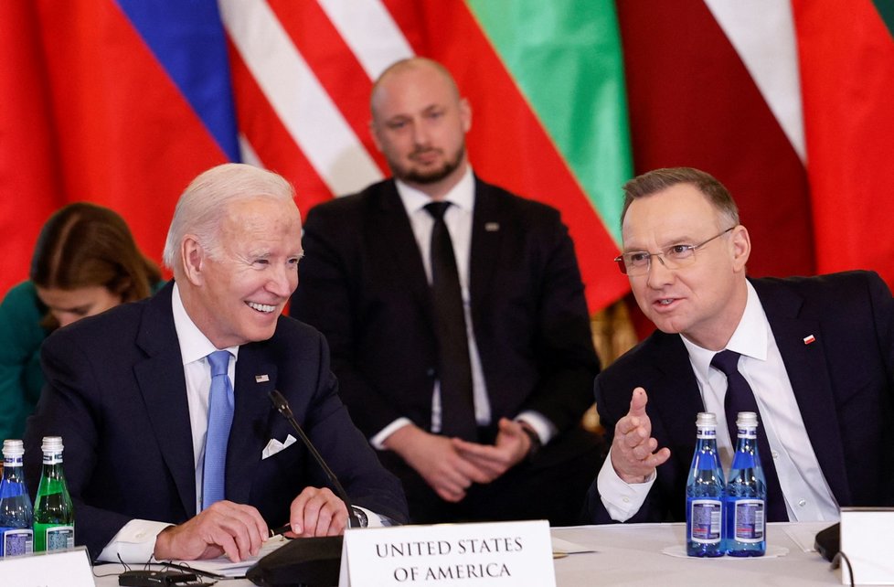 Jednání skupiny B9 ve Varšavě: Americký prezident Joe Biden a polský prezident Andrzej Duda (22.2.2023)