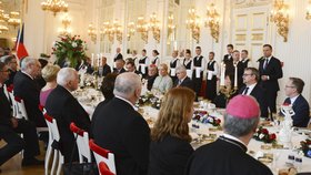 Slavnostní oběd pro polského prezidenta na a Hradě: Pozvali i Václava Klause či Dagmar Havlovou