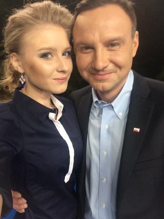 Polské volební selfie: Andrzej Duda s dcerou Kingou