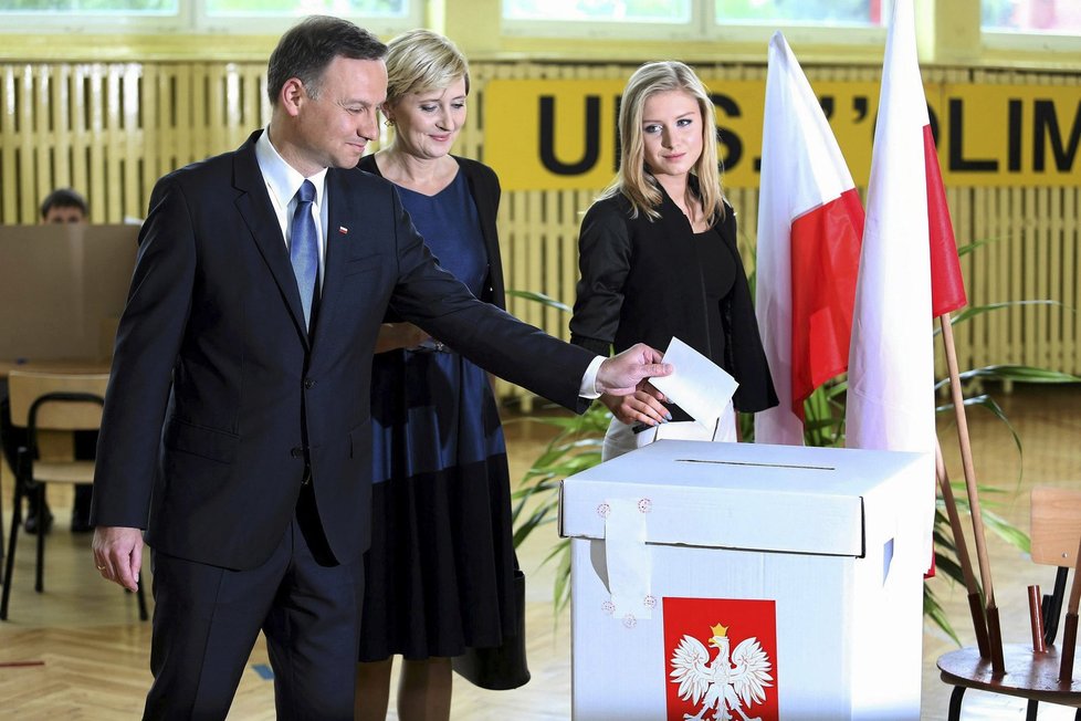 Andrzej Duda s manželkou Agatou a dcerou Kingou