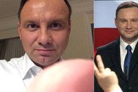 Polský prezident poslal fanynce noční selfíčko: Je na něm prst?!