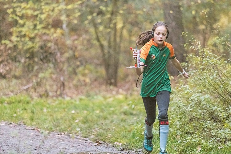 Aneta HENDRICHOVÁ: 12 let, Lány, orientační běh. Získala vítězství na Mistrovství světa na Ukrajině – WYAC 2019 – v kategorii W14 klasika a v kate- gorii W14 sprint.