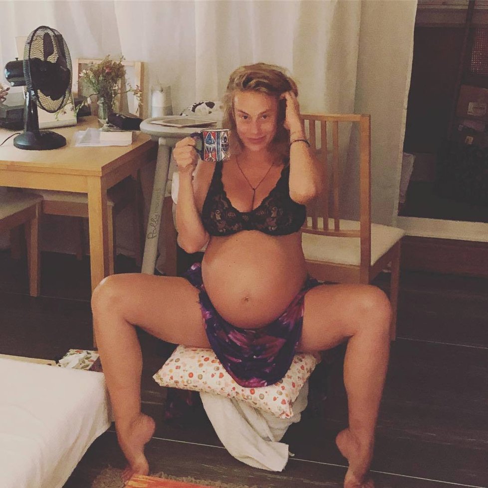 Aneta Krejčíková se na instagramu rozpovídala o porodu...