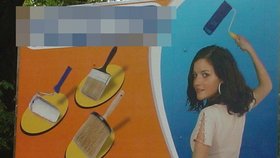 Aneta Savarová v reklamě na štětky