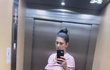 Těhotná Aneta Vignerová uvězněná ve výtahu