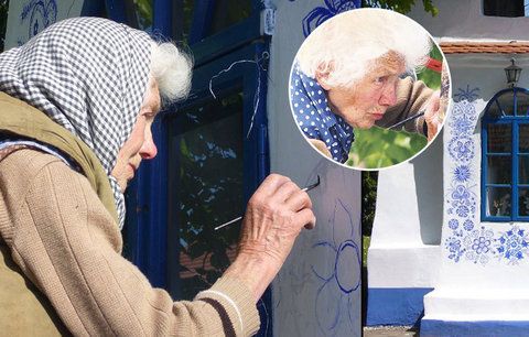 Zemřela Anežka Kašpárková (†90): Babička, která malovala kapličku a proslavila Louku po celém světě, už kreslí v nebi 