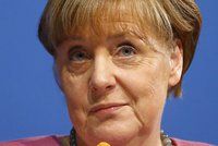 „Tvrdý úder,“ konstatovala Merkelová po osahávání Němek uprchlíky o Silvestru