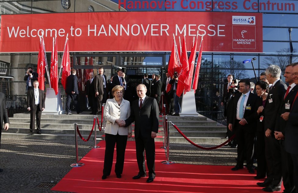 Rusko je letos partnerskou zemí hannoverského veletrhu, proto do Německa zamířil Vladimir Putin