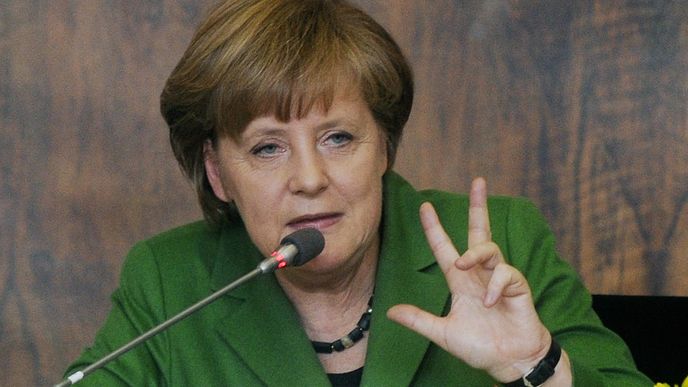 Třikrát a dost? Angela Merkel a další z jejích gest při návštěvě Prahy