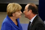 Německá kancléřka Angela Merkelová a francouzský prezident François Hollande v europarlamentu