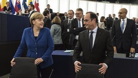 Německá kancléřka Angela Merkel a francouzský prezident François Hollande v europarlamentu