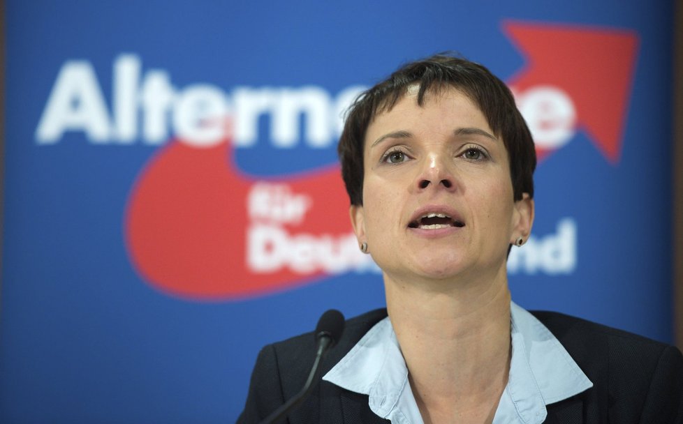 Kritička Angely Merkel Frauke Petry ze strany AfD