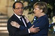 Francouzský prezident Hollande vítá staronovou německou kancléřku Angelu Merkel