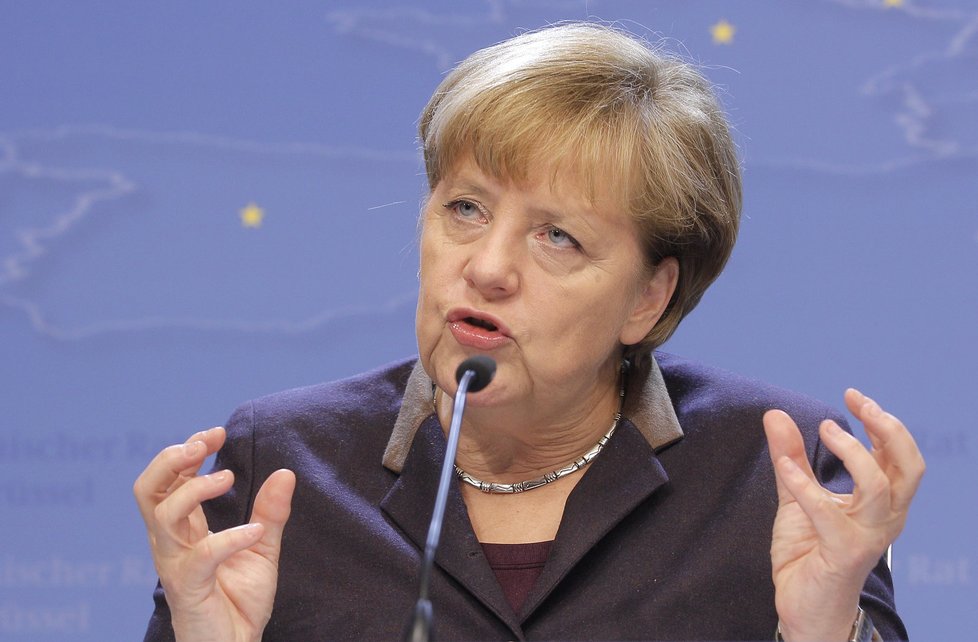 Merkelová čelí závažnému obvinění.