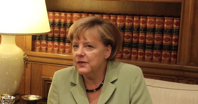 Angela Merkel popřela svou komunistickou minulost